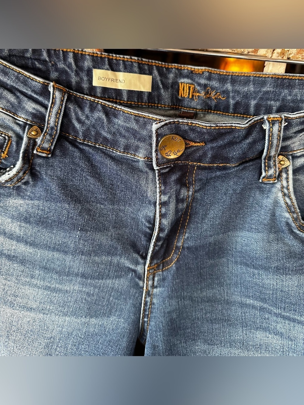 KUT from the Kloth Boyfriend Jeans Medium Wash Stretch Denim Size 8 - Picture 3 of 9